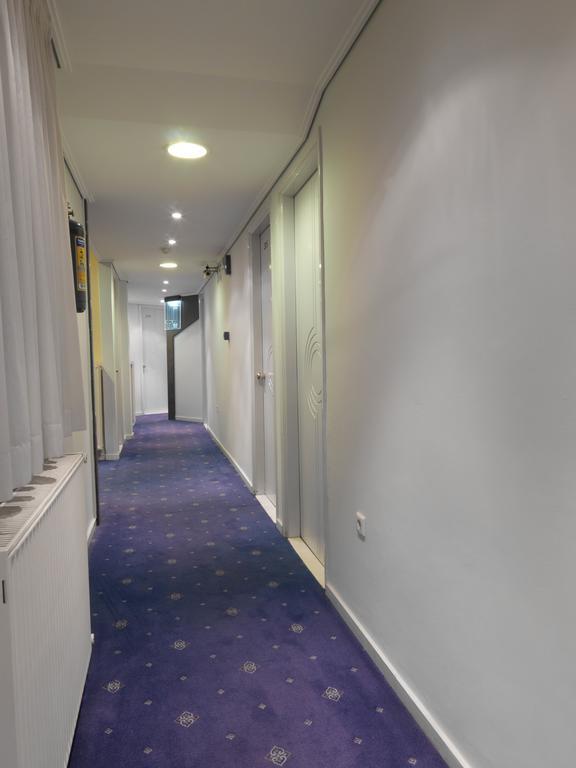 Alex Hotel Tripoli Exterior foto