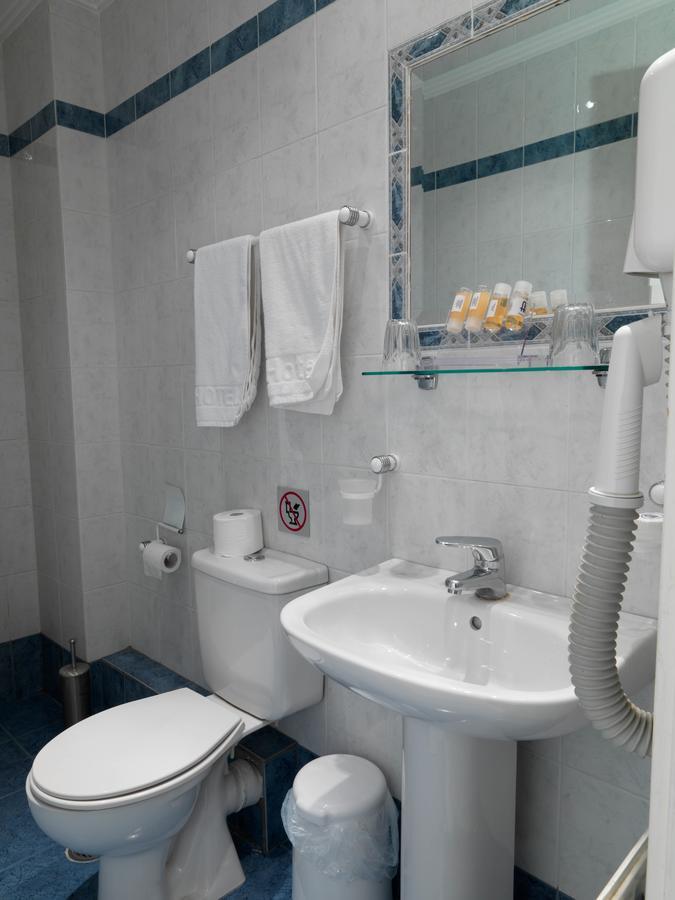 Alex Hotel Tripoli Exterior foto